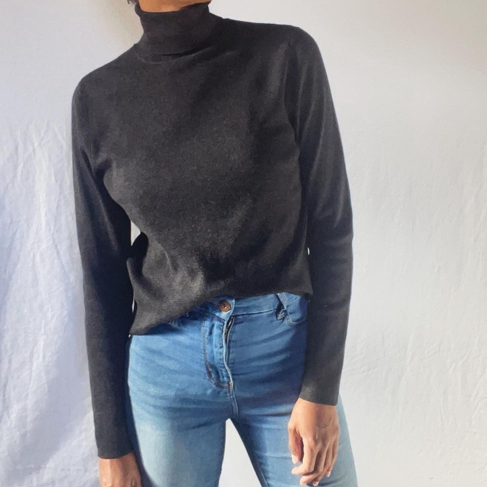 Chico’s Women’s Small Charcoal Turtleneck
